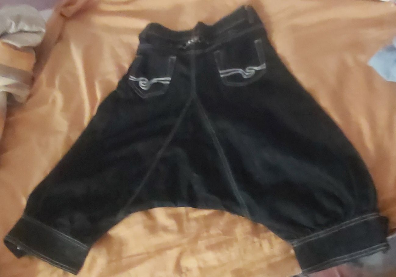Pantaloni blugi negri 3sferturi/midi bufanti/salvari noi cu eticheta