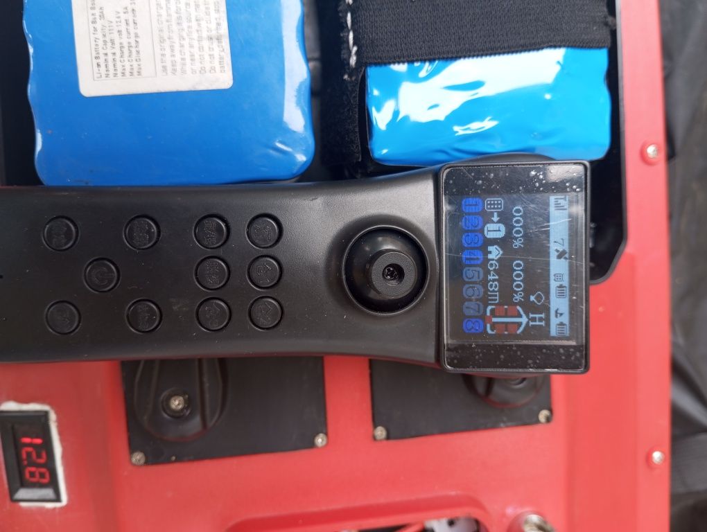 Бърза лодка за захранка V16, 12V