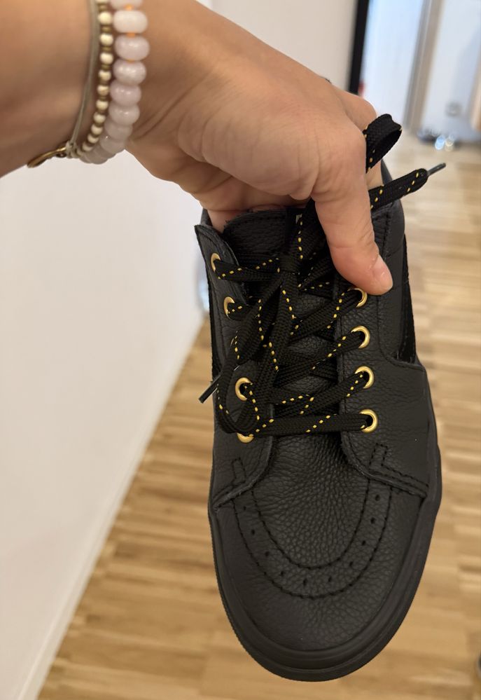 Кожени кецове Vans Sk8-Low