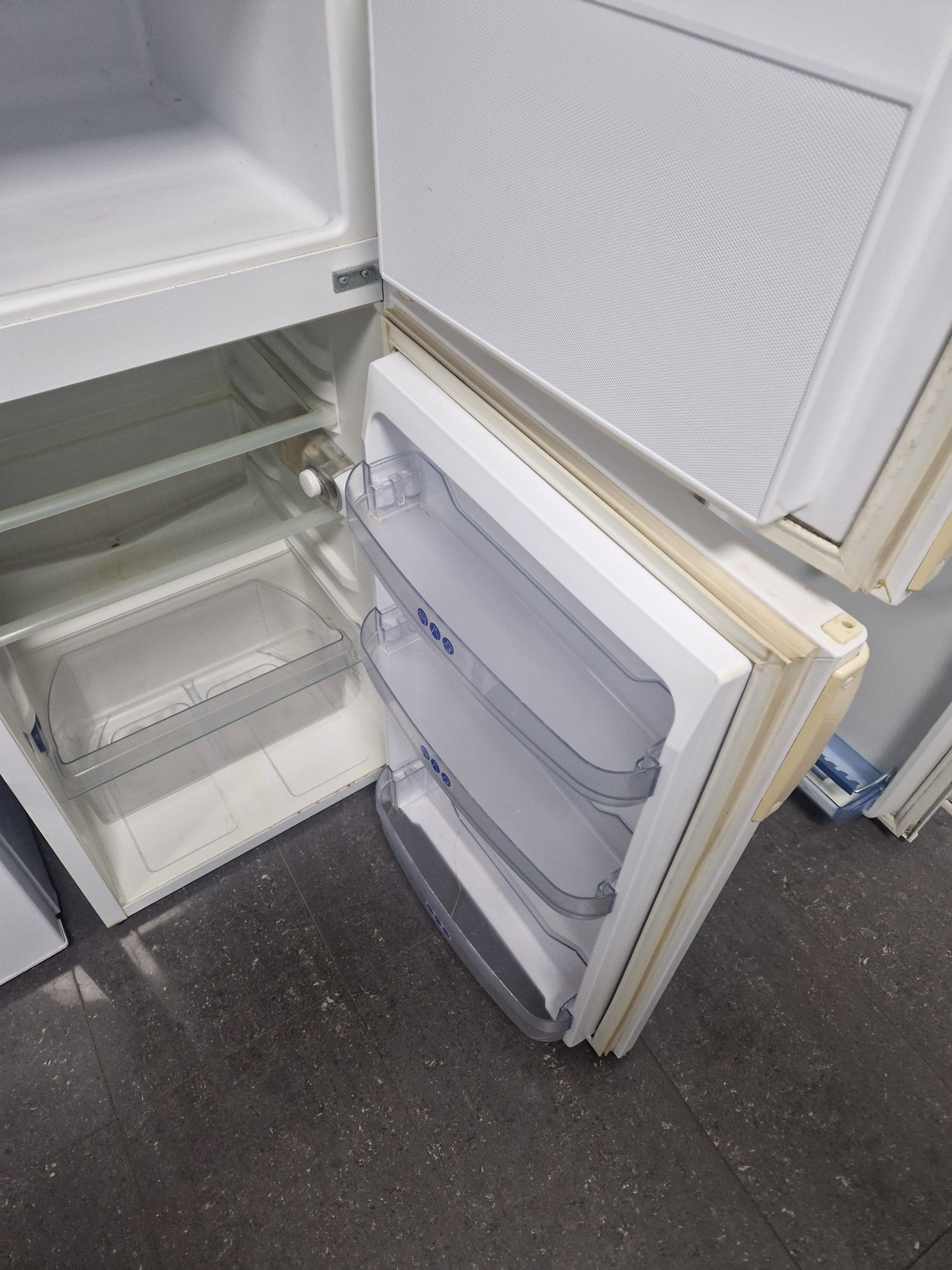 Хладилник Gorenje 121 см А+