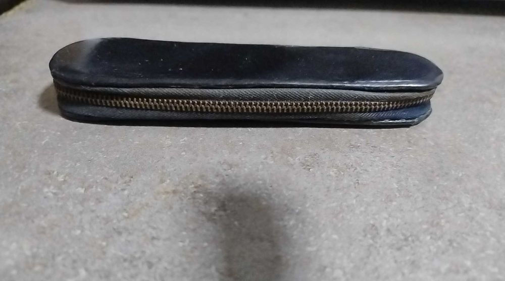 Etui (trusă Sirius) din piele marca Flaro, perioada comunistă, an 1976