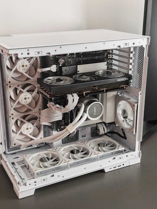 Gaming PC Ryzen 9, 7900GRE, G.Skill Trident Z, Lian Li