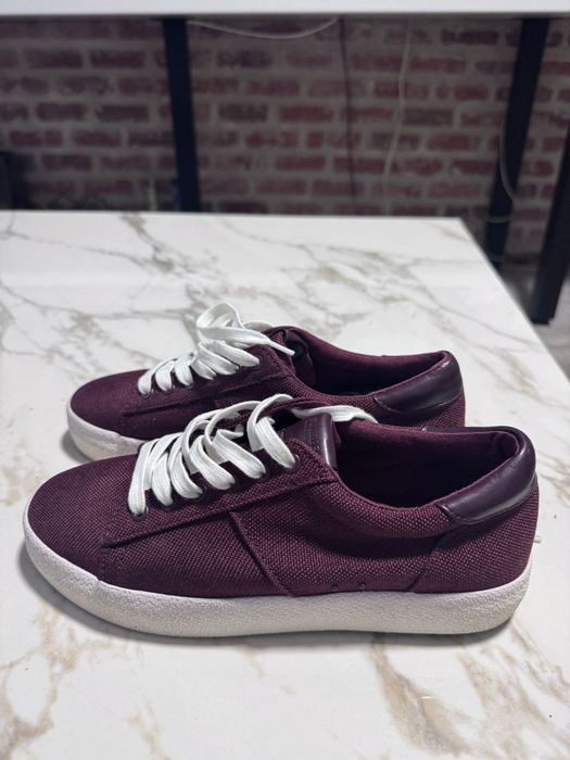 Tenisi PULL&BEAR marimea 39 unisex