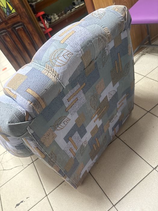 Продам два кресла