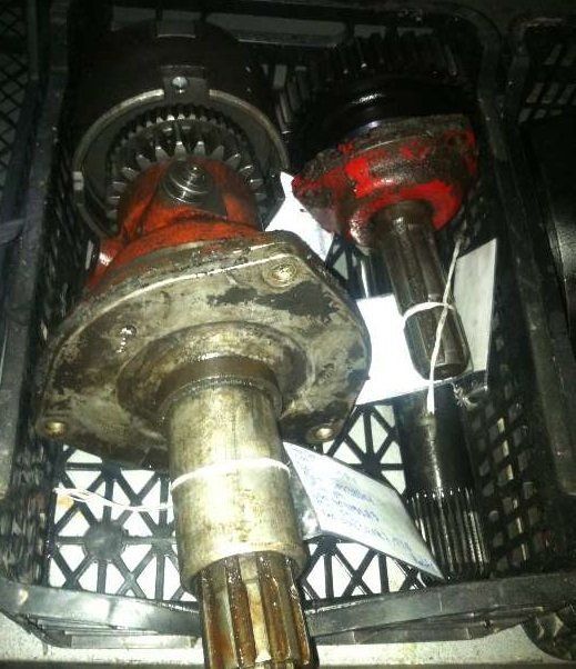 Dezmembram Case International 685