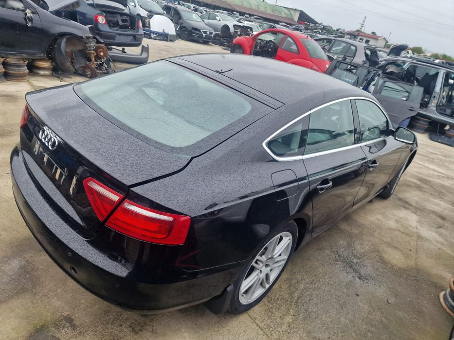 Dezmembram Audi A5 2010 2.0tdi Euro 5 CAG Manual