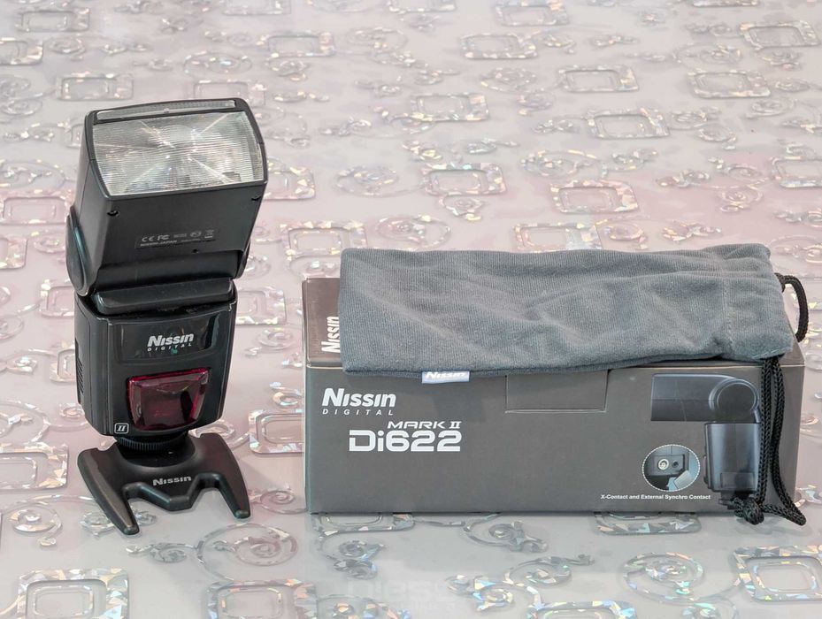 Nikon D810 + Nikon 18-35mm Nikon 50mm +flash + tuburi AF +altele cadou