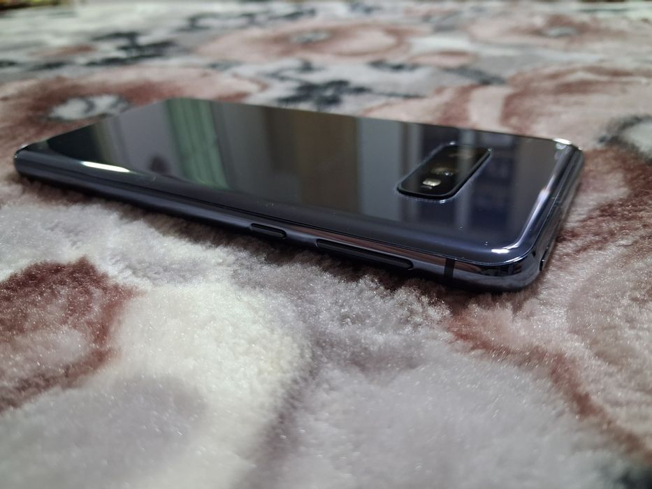Samsung galaxi s10e 128/6gb ram