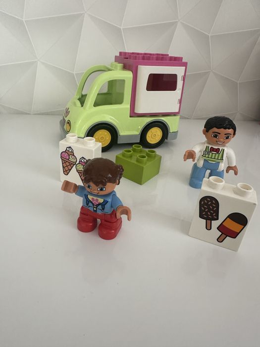 Lego duplo furgoneta cu inghetata.