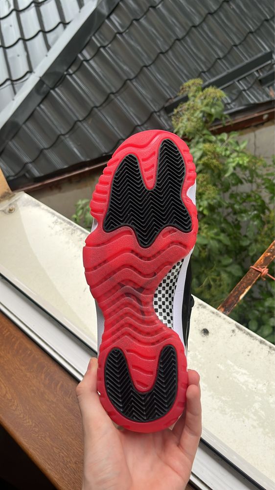 Jordan 11 Bred