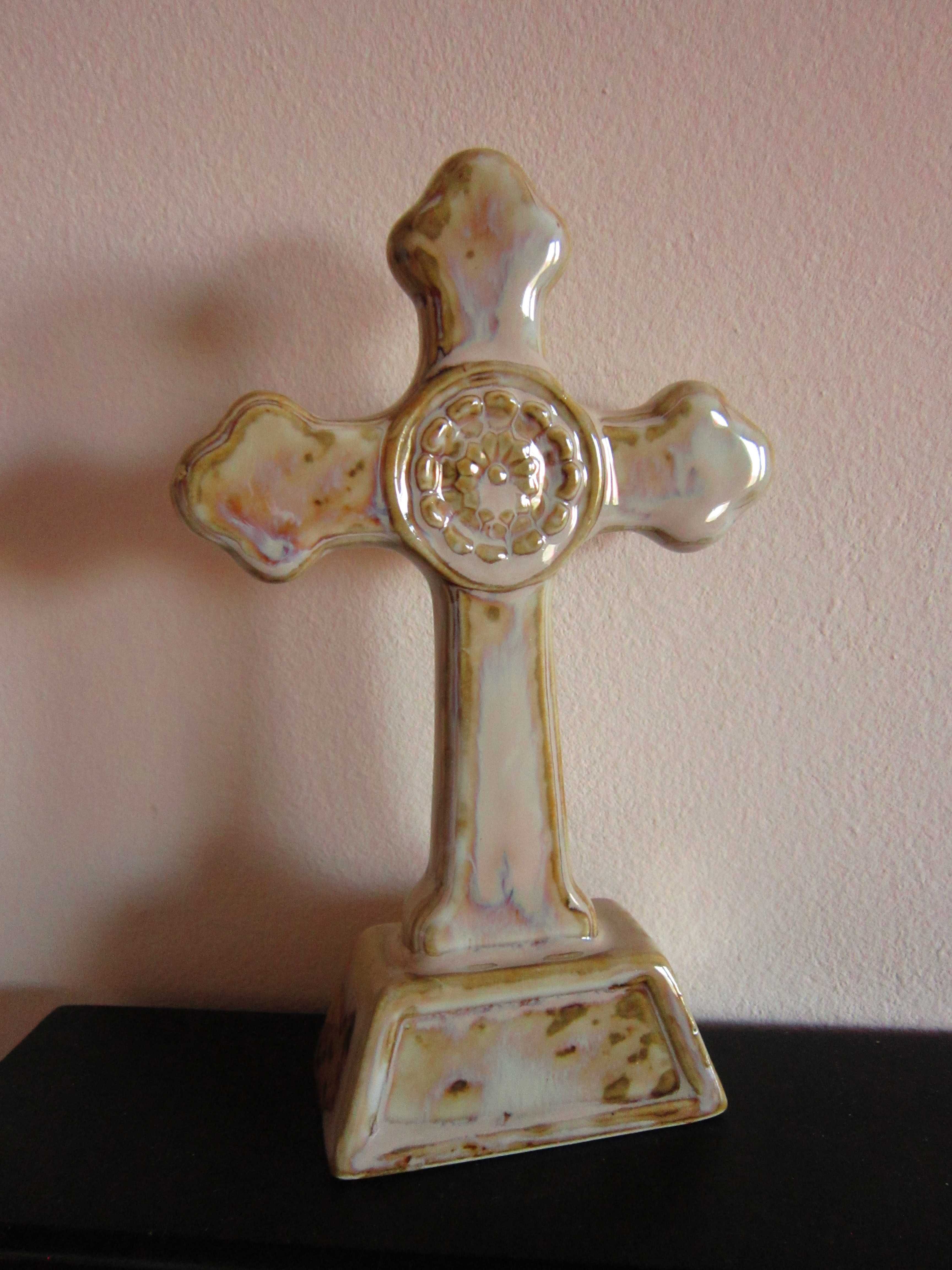 cadou rar Crucifix /Cruce vintage de colectie din portelan Franta'80