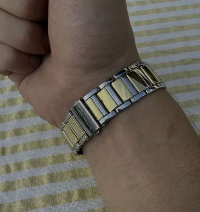 Patek Philippe Nautilus - часовник