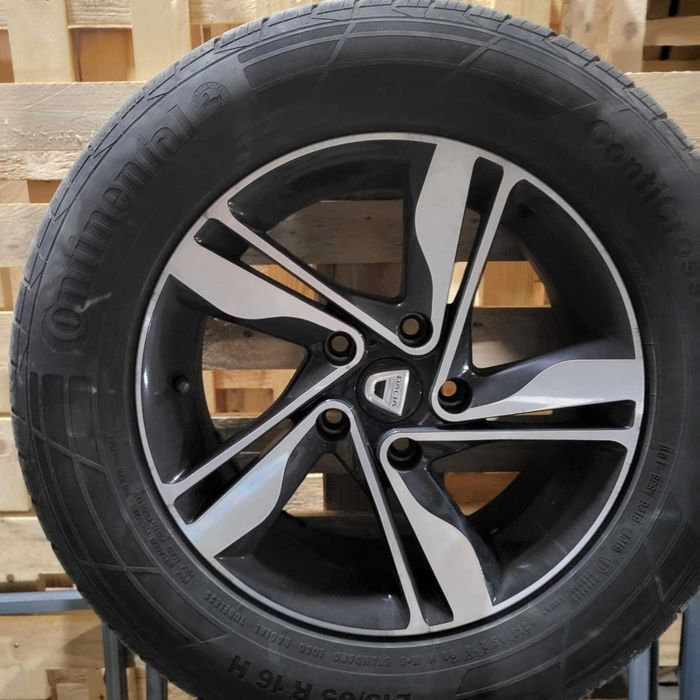Алуминиеви джанти с гуми 215/65 R16 за Dacia Duster