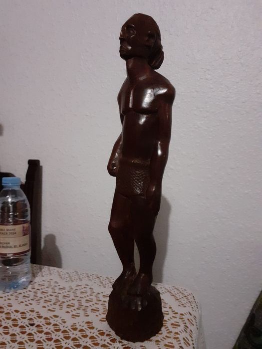 Pretios indian nordamerican  sculptat din abanos