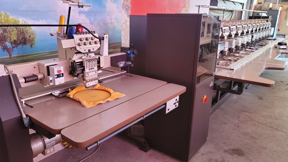 Mașină de brodat Zsk