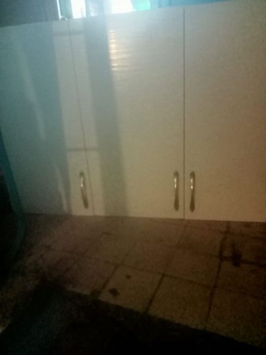 Навесной шкаф кухня