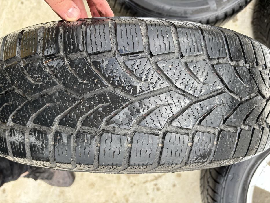 Set jante cu cauciucuri de iarna originale skoda 195/55/15 5x112 ET47