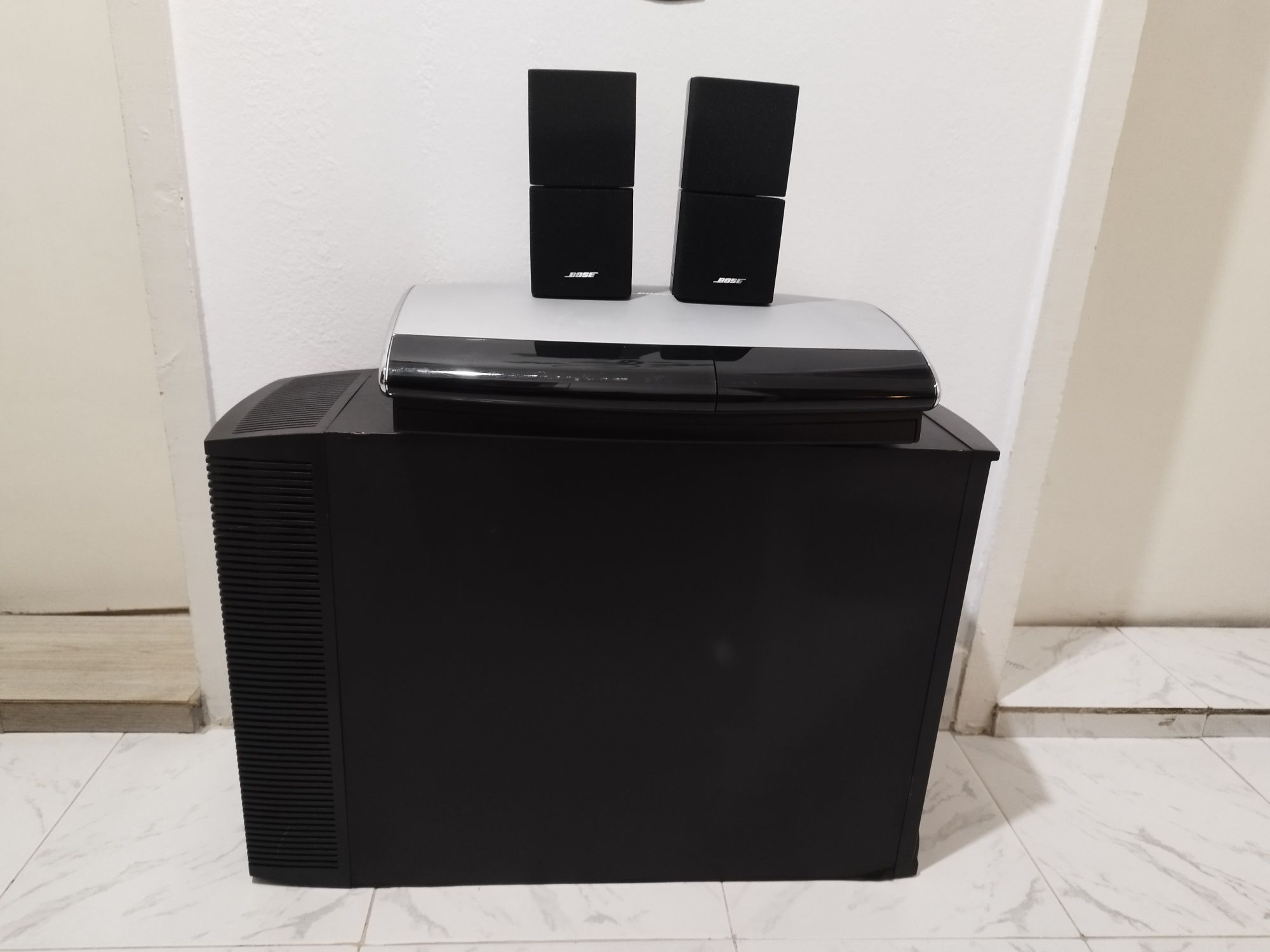 Bose AV18/28/ PS28II Powered speaker system