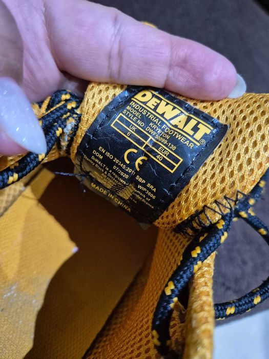 Работни обувки Dewalt