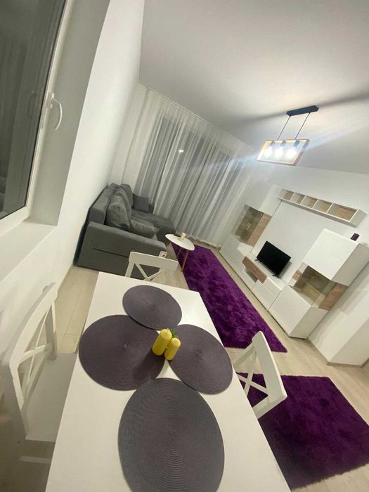 Vând apartament, strada Colinei, 3 camere