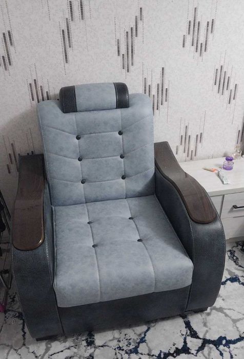 Продаются два новых кресла