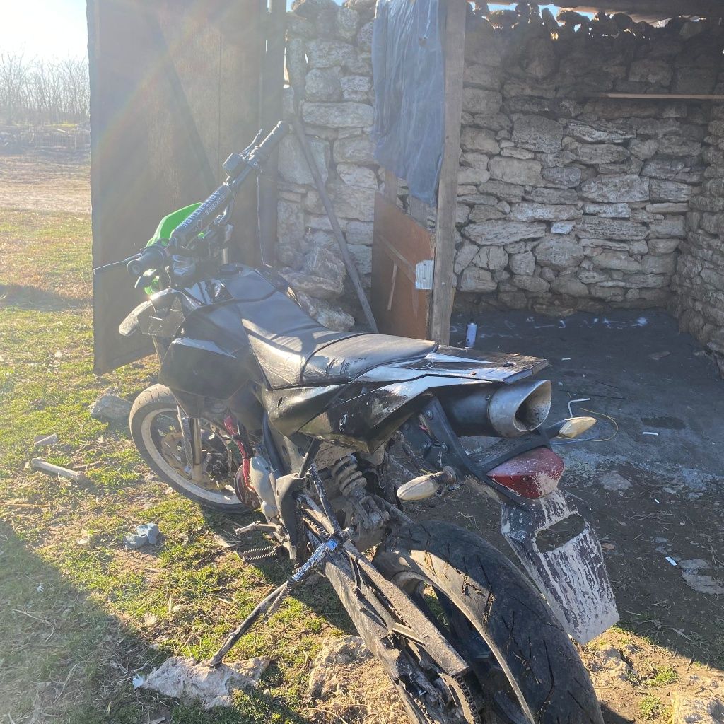 Vând, motor 80 2t