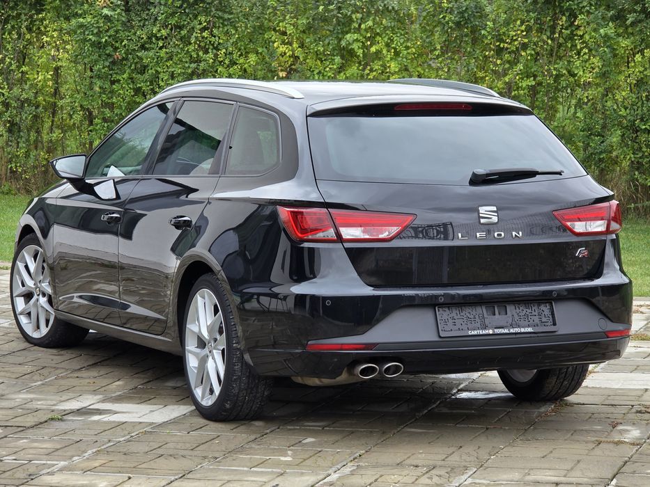Seat Leon FR / SeatSound / Piele / Led / Side&ACC Assist/