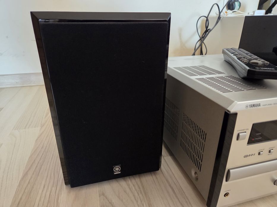 Sistem Audio Yamaha Natural Sound CRX-E150 cu 2 Boxe NX-E300 Studio.