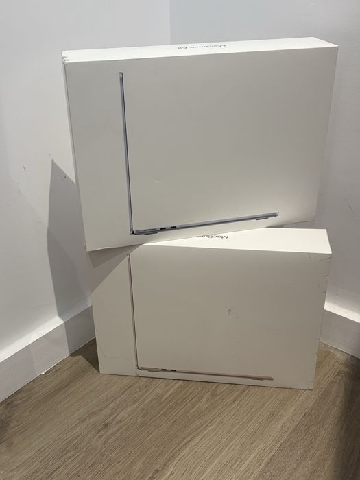 Macbook air 13” M4, 256gb, starlight, sky blue, sigilat,transport ZERO