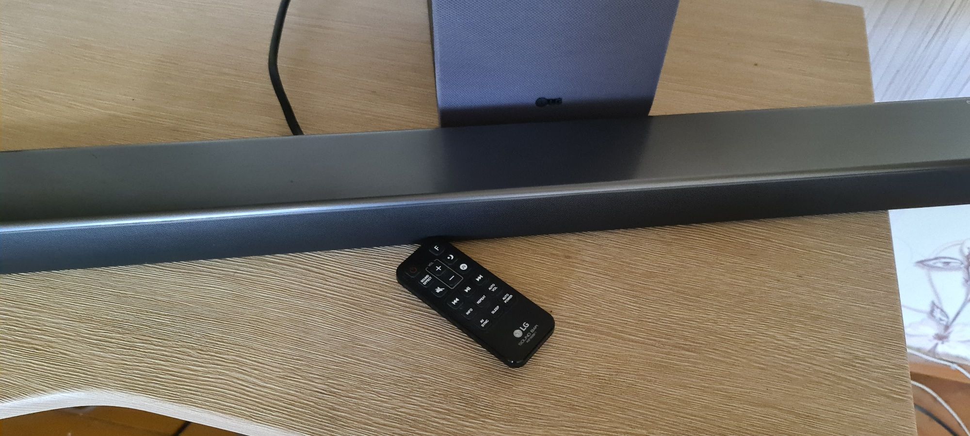Продам саунд бар LG