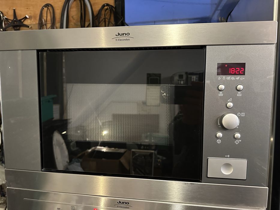 Микровълнова фурна за вграждане Електролукс/Elektrolux