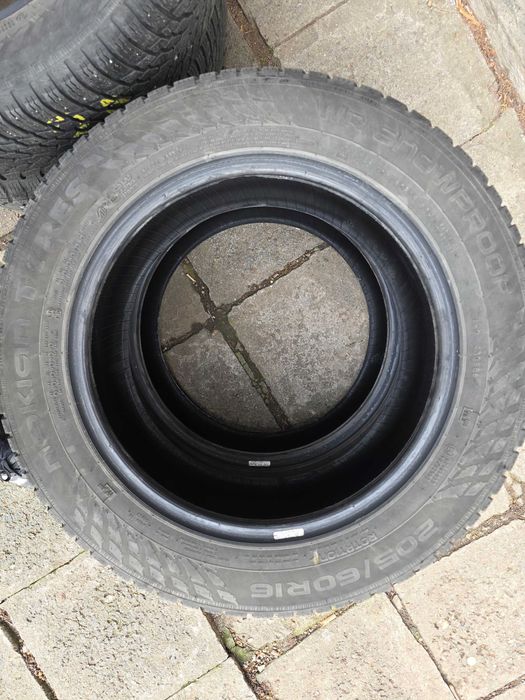 Комплект Зимни гуми Nokian SnowProof 205/60 R16