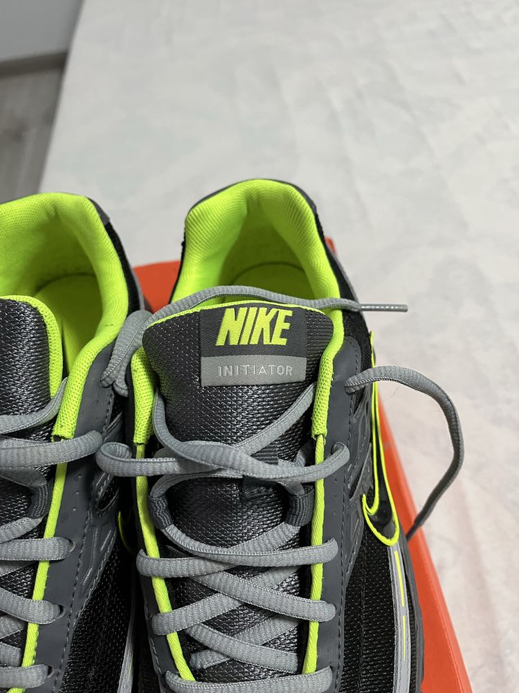 nike initiator маратонки