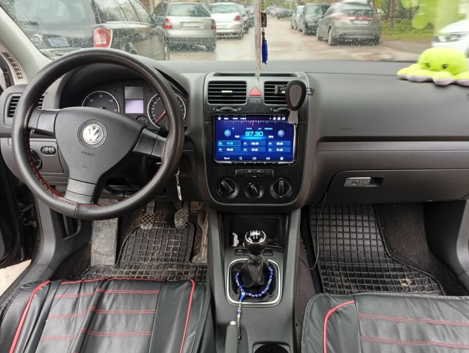 Голф5 2005година 1.9TDI 105к.с