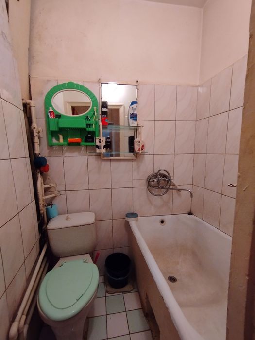 Продаётся 1 комнатная квартира на 3 этаже, Американская школа.кирпич