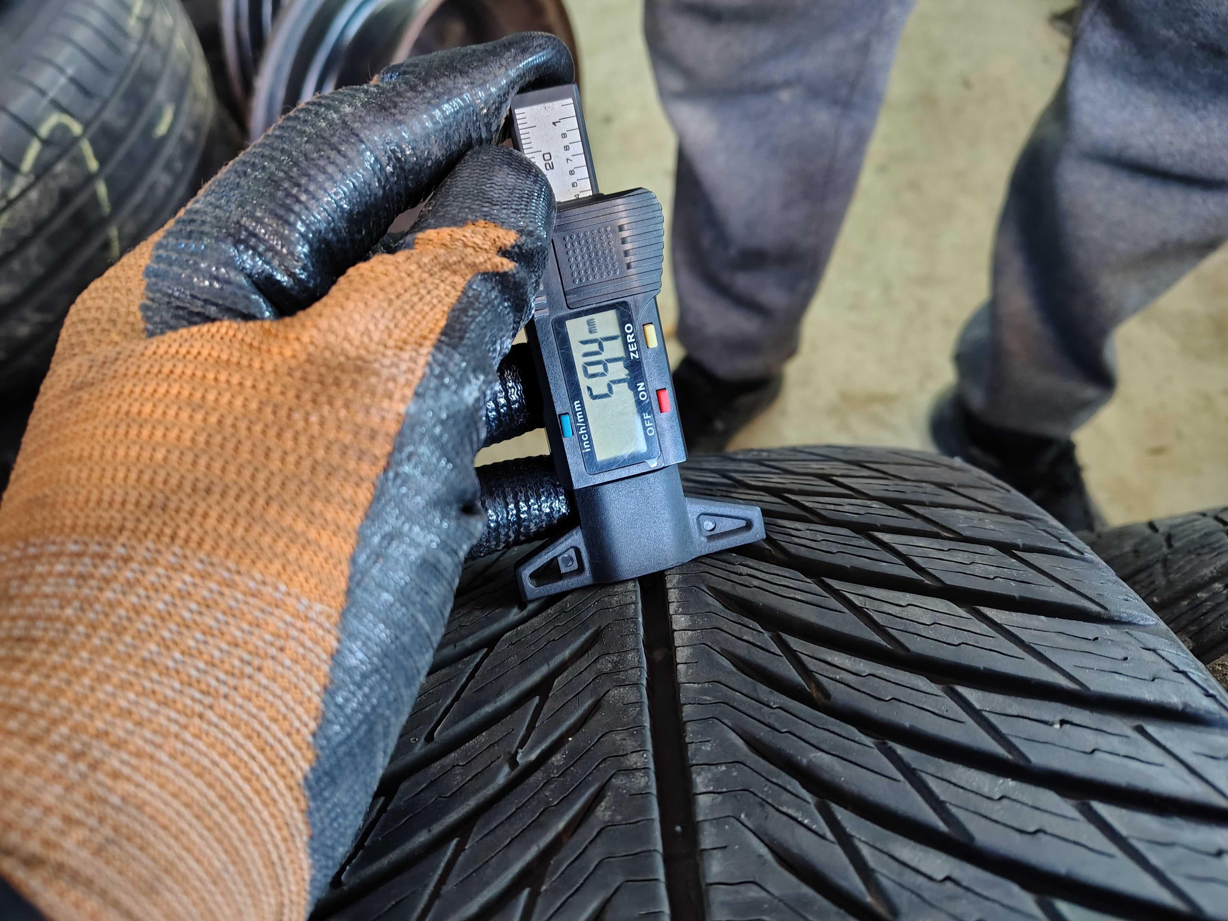 4бр.зимни гуми MICHELIN 245/45/19 102V DOT 2022