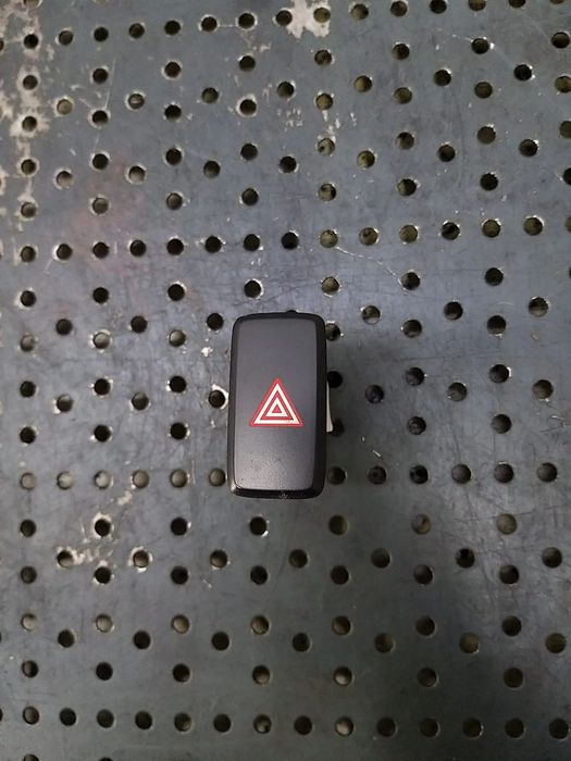 Buton avarii kia ceed 2 jd 49d3601400