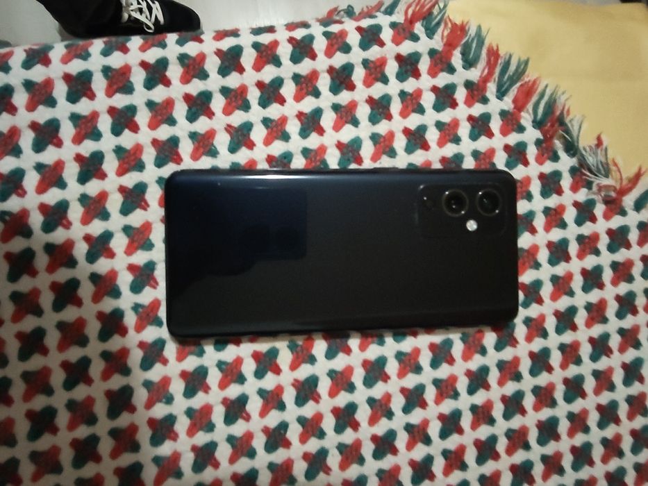 Vând/schimb Oneplus 9