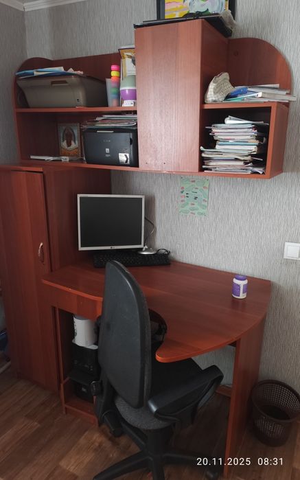 Компьютерный стол