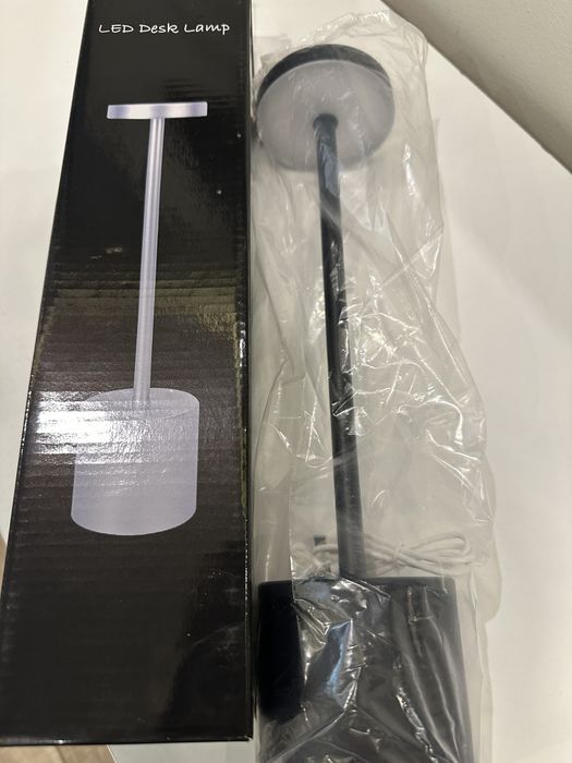 Lampa de masa LED reincarcabila