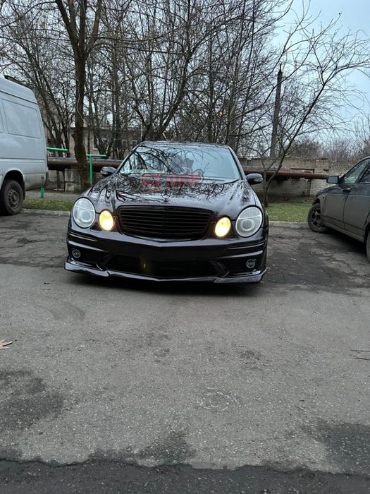 Бампер мерседес 211 рестайлинг AMG Mercedes 211 E-Class