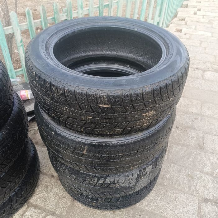 Шина 215/55/17 зимний triangle