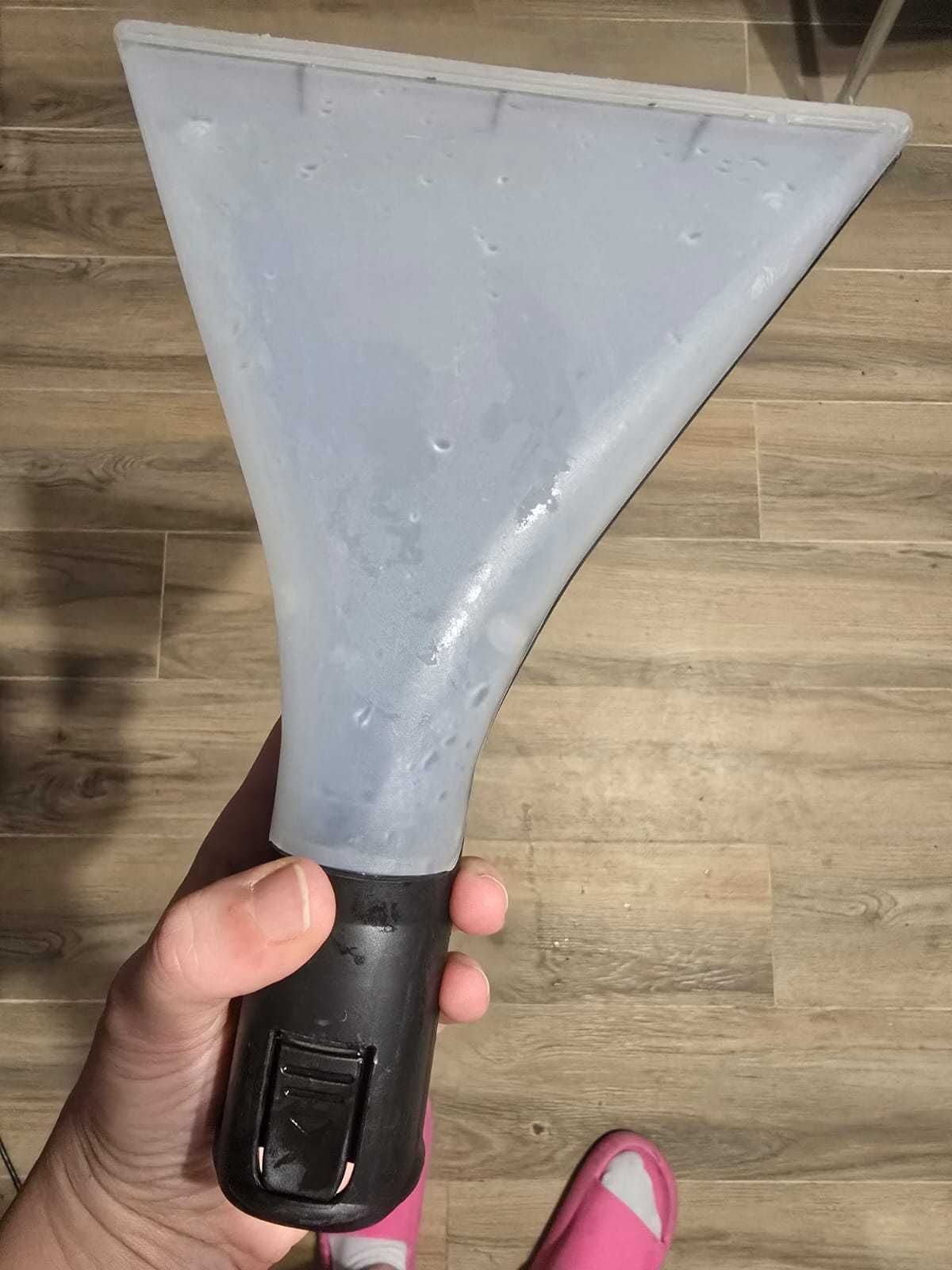 Aspirator cu spalare Bosch BWD421PRO, 2100 W + Perii Turbo si parchet