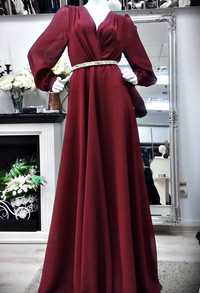 Rochie din voal, culoarea bordo