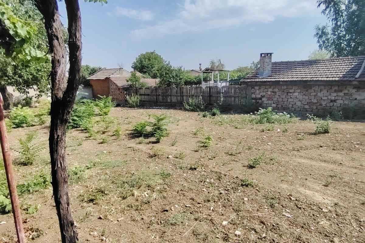 Продава се Къща в с. Згалево, Област Плевен - 99 кв.м за 181 €/кв.м - Снимка #20