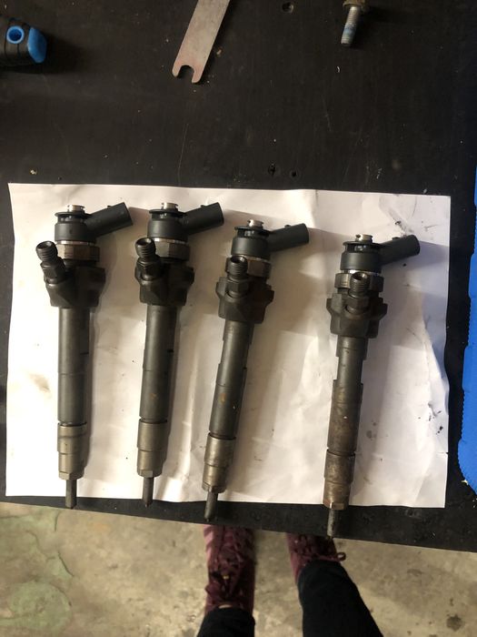 Injectoare bmw 320 d an 2014