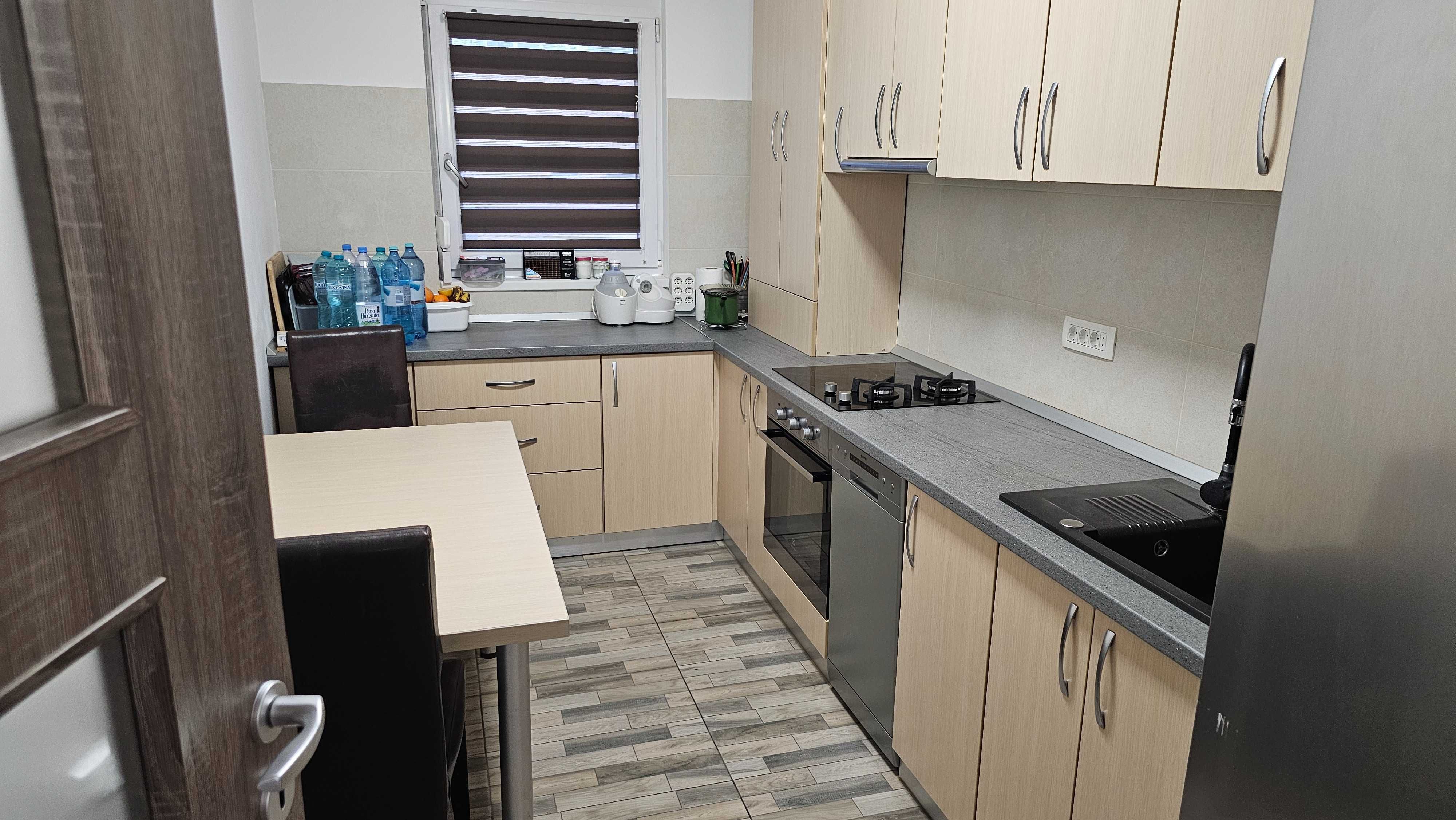 Apartament de vanzare 3 camere zona centrala