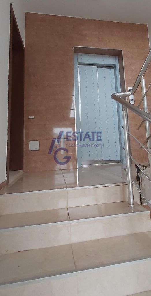 Продава се Тристаен апартамент в Каблешково - 120 кв.м за 780 €/кв.м - Снимка #3