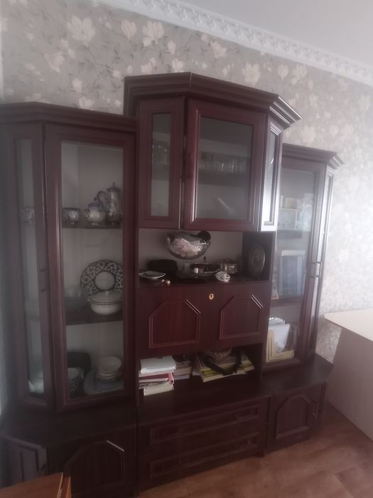 Стенку в гостинную