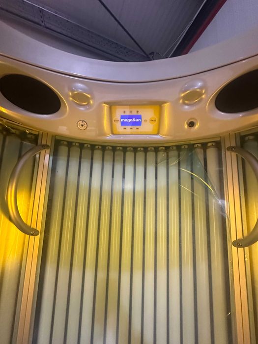 Aparat de bronzat megaSun Space 2000 Sun its Life !